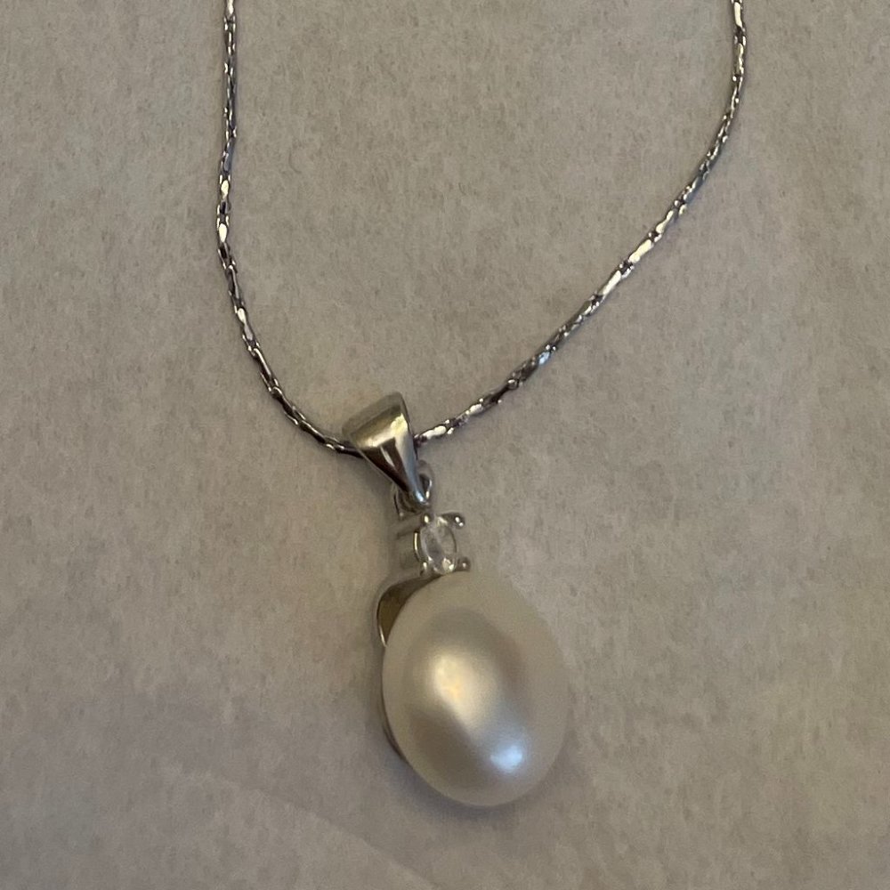 Silver Pearl Necklace